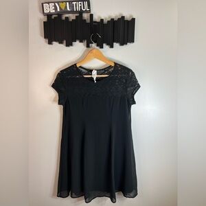 Bethany Mota Lace Embroidered Dress Size Small